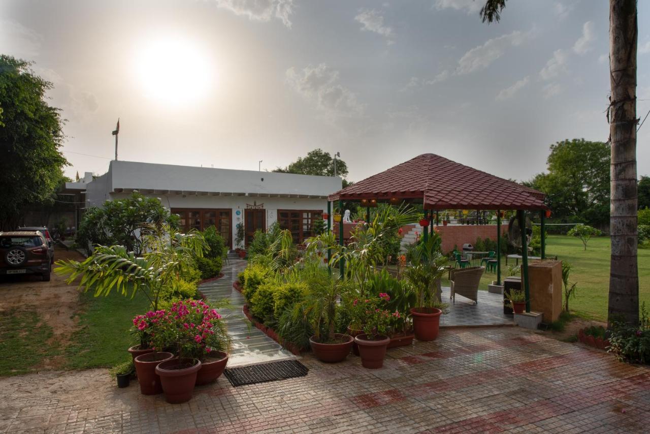 גורגאון The Singh Farm Cosy Private Pool Farm Villa מראה חיצוני תמונה