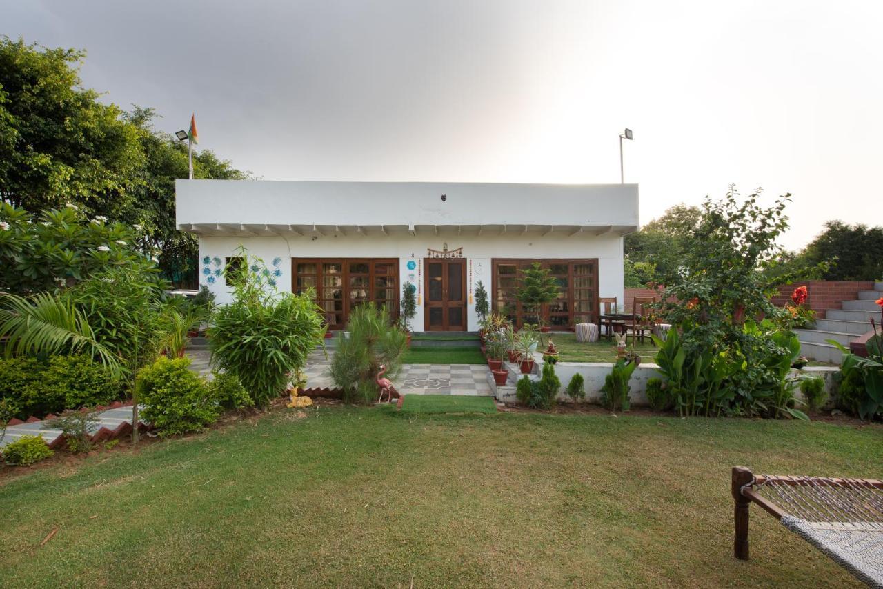 גורגאון The Singh Farm Cosy Private Pool Farm Villa מראה חיצוני תמונה