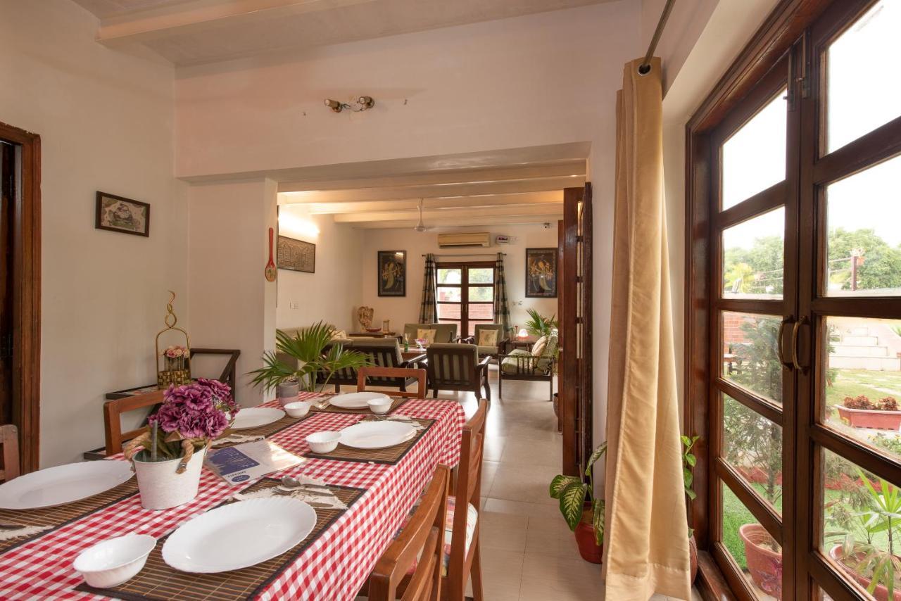 גורגאון The Singh Farm Cosy Private Pool Farm Villa מראה חיצוני תמונה